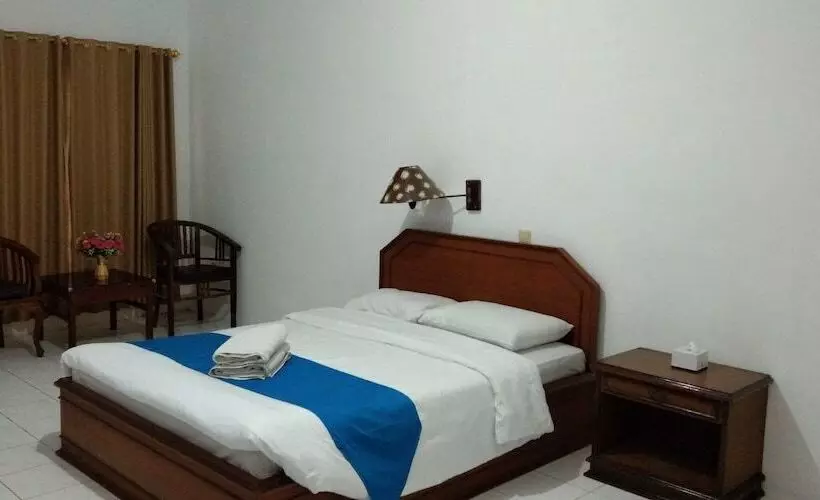 Hotel Sanashtri By Shm