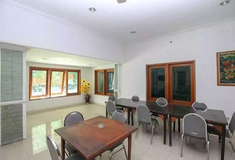 Hotel Sanashtri By Shm