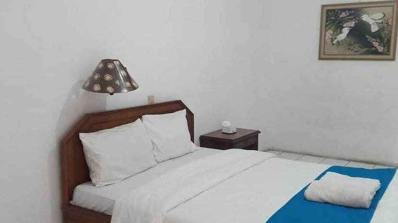 Hotel Sanashtri By Shm