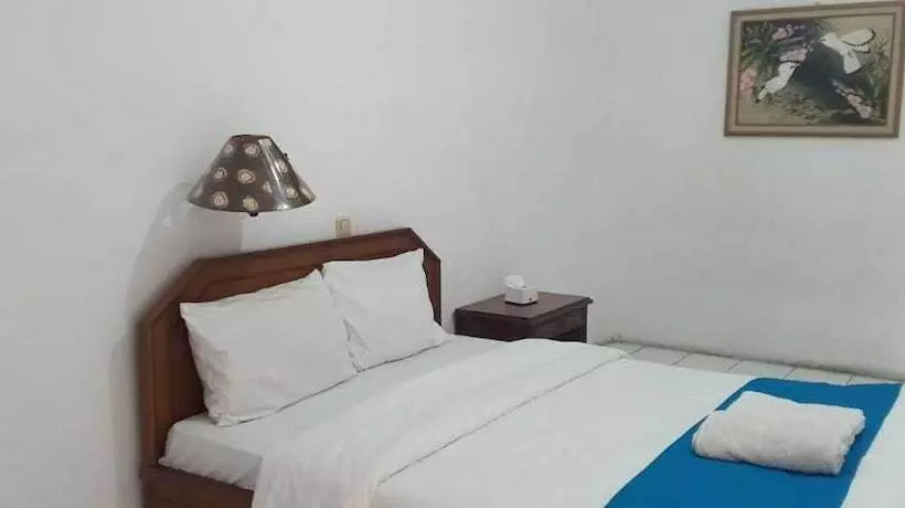 Hotel Sanashtri By Shm