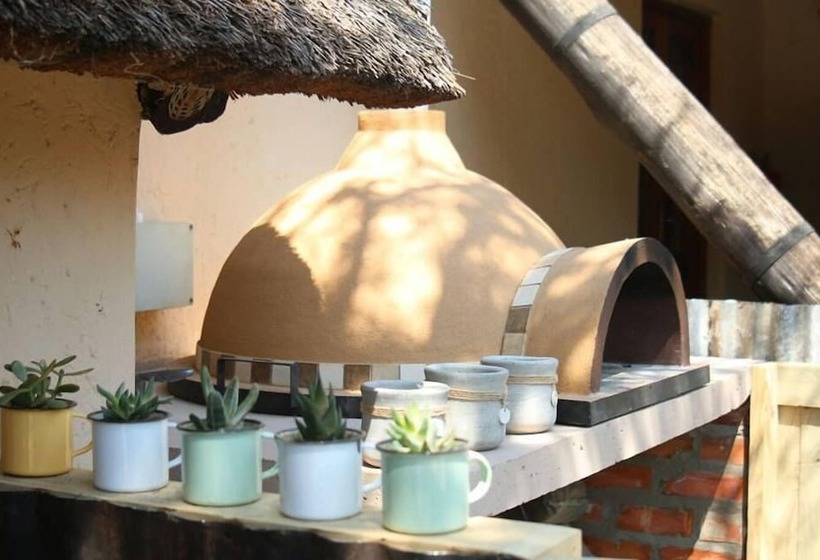 هتل Tautona Lodge