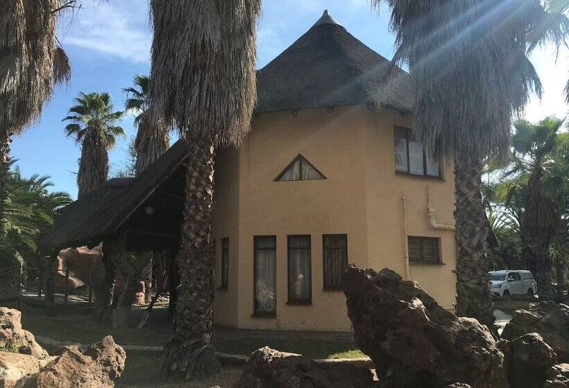 هتل Tautona Lodge