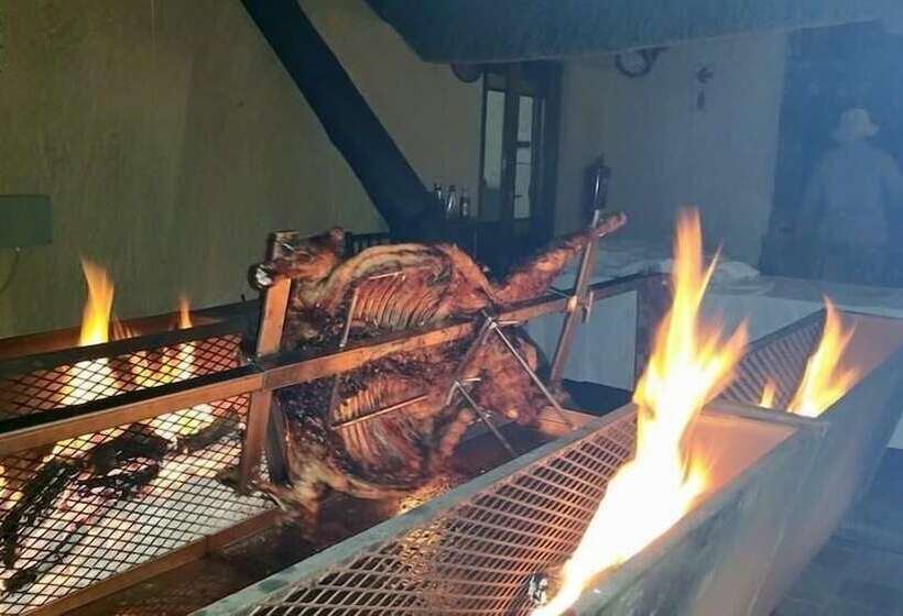 هتل Tautona Lodge