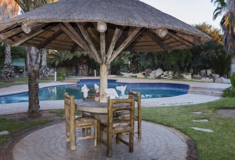 هتل Tautona Lodge