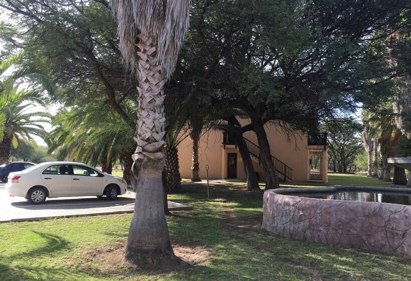 هتل Tautona Lodge