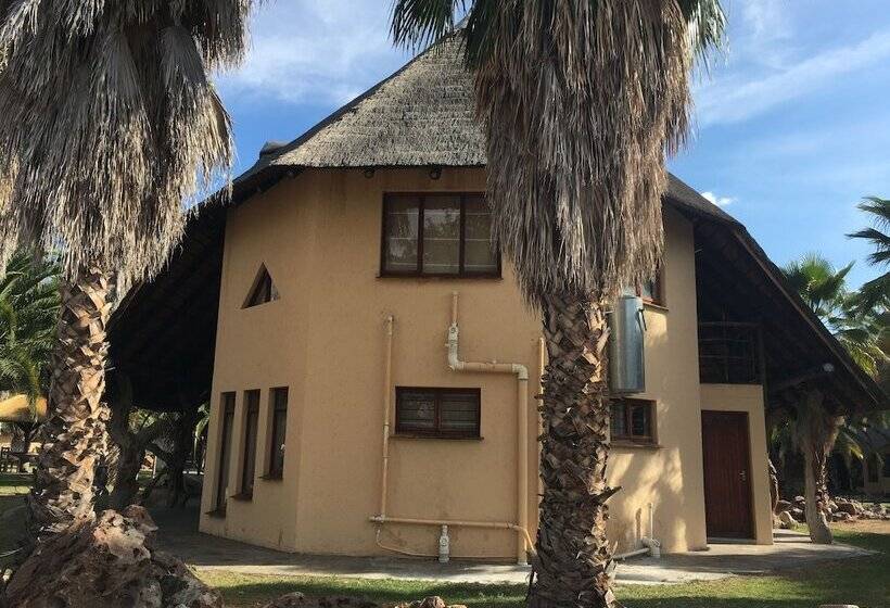 هتل Tautona Lodge