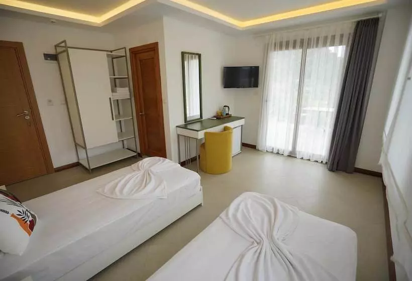 هتل Mons Casa Boutique