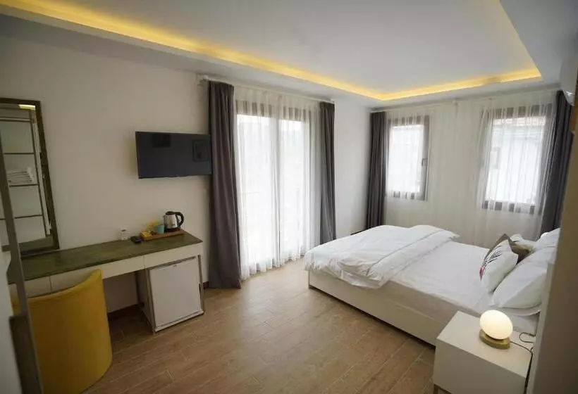 هتل Mons Casa Boutique