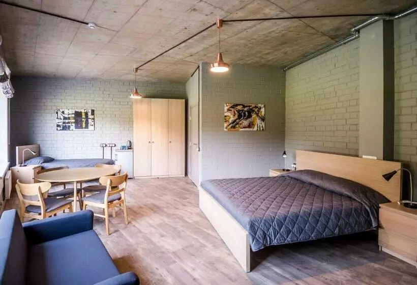 پانسیون Franciscan Guest House