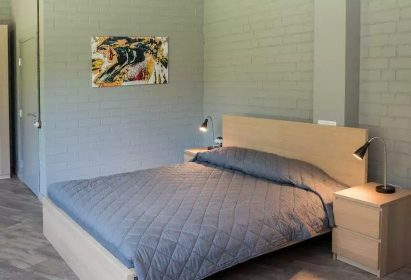 پانسیون Franciscan Guest House