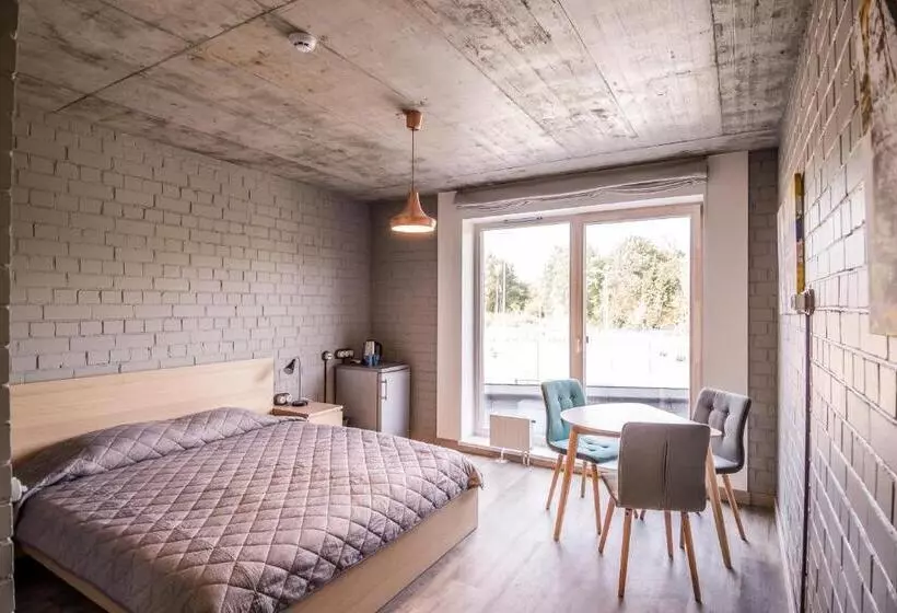 پانسیون Franciscan Guest House