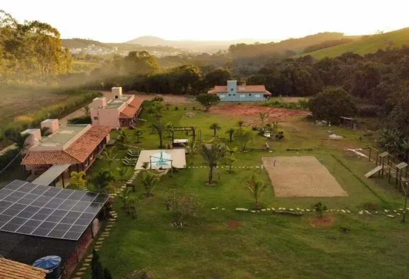 پانسیون Paraíso Capitólio A Pousada Da Dona Perpetua