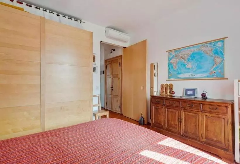 هاستل Easylife   Attico Duplex Chinatown