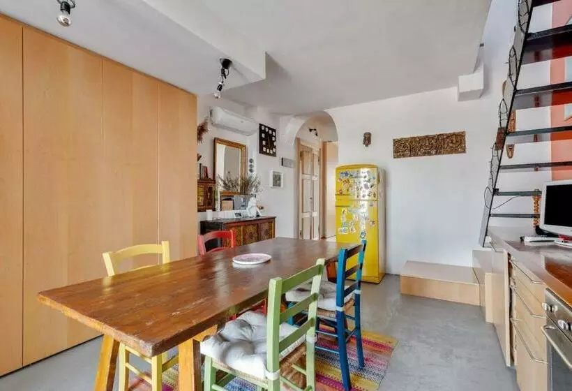هاستل Easylife   Attico Duplex Chinatown