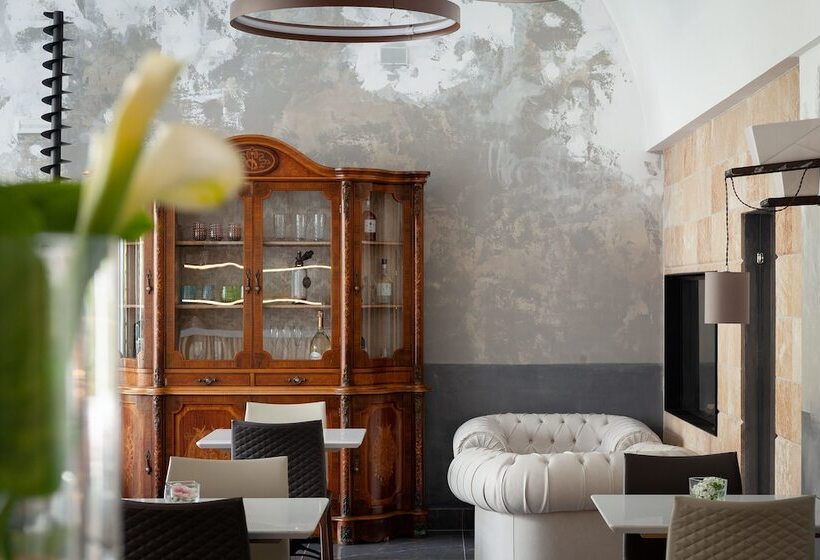 Nocleg ze śniadaniem Coclee Suite Palace