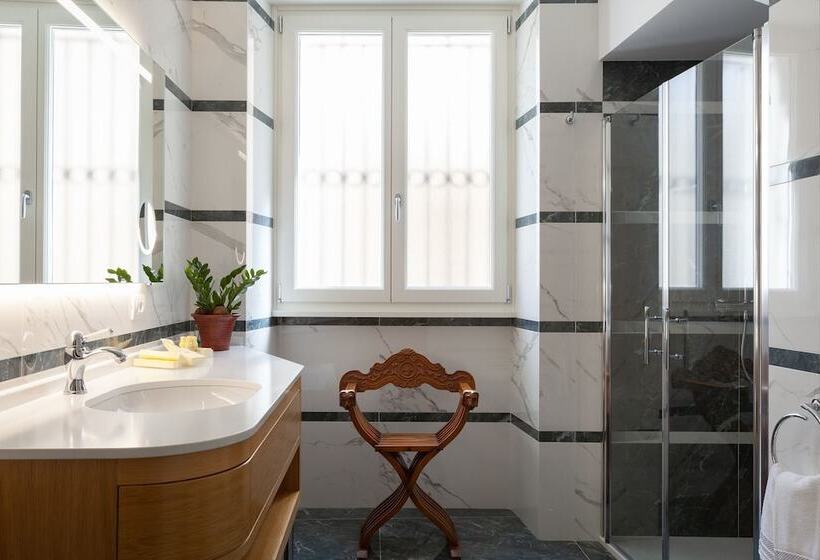 Nocleg ze śniadaniem Coclee Suite Palace