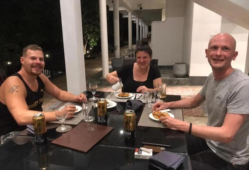 ベッドアンドブレックファースト Olu Villa Resort