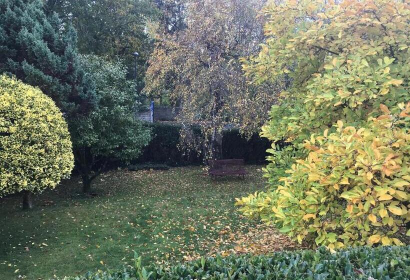 Bed and Breakfast Ty Menez