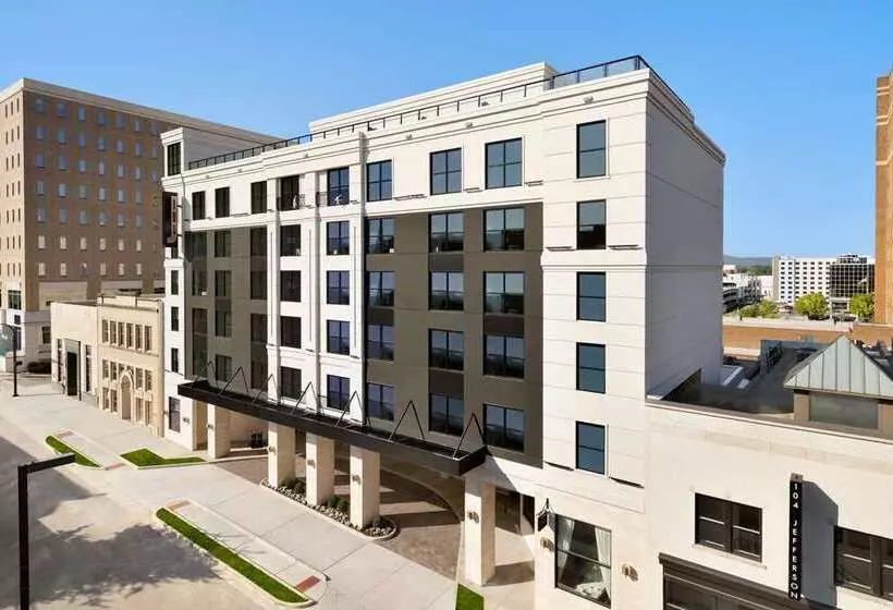 106 Jefferson Huntsville, Curio Collection By Hilton