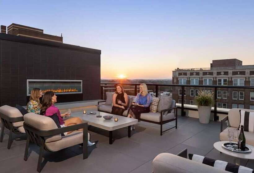 فندق 106 Jefferson Huntsville, Curio Collection By Hilton