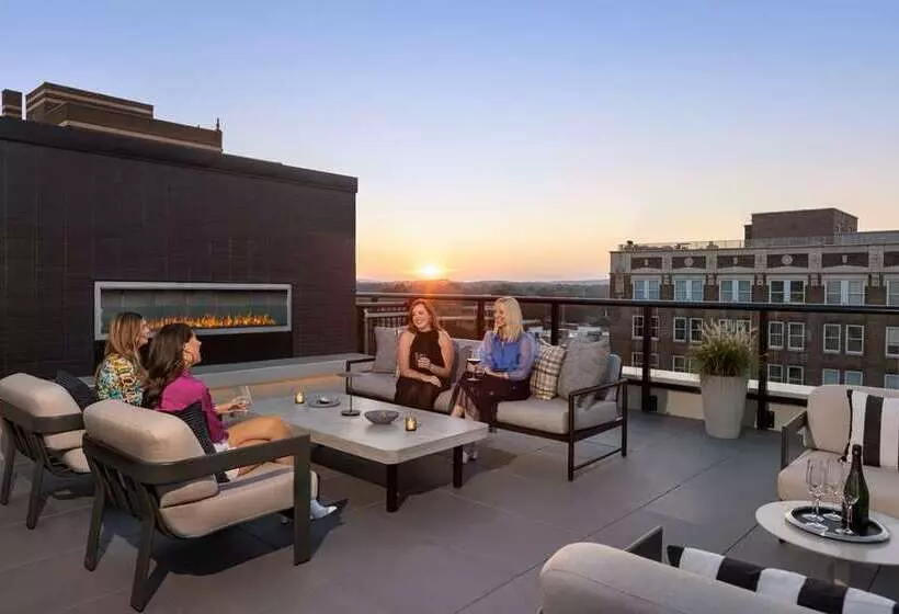 ホテル 106 Jefferson Huntsville, Curio Collection By Hilton