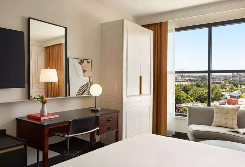 ホテル 106 Jefferson Huntsville, Curio Collection By Hilton