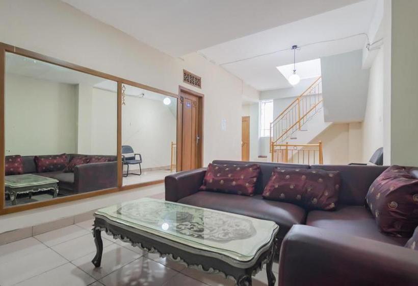 בית מלון כפרי Orchid Guest House Bandung Redpartner