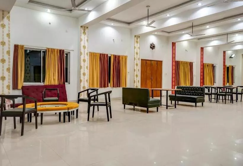 هتل Welcome Sri Vip Road Raipur