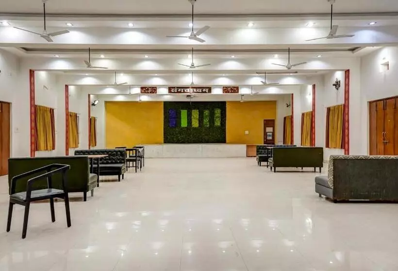 هتل Welcome Sri Vip Road Raipur