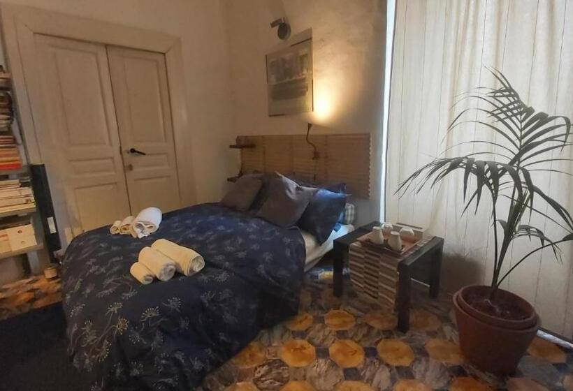 פנסיון Room In Villa   Dimora Aganoor Business Suite