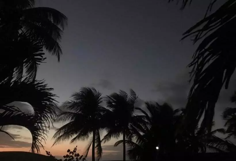 پانسیون Hostal Rudy S Beach