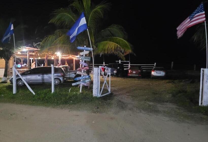 پانسیون Hostal Rudy S Beach