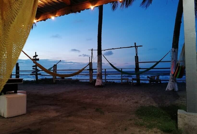 پانسیون Hostal Rudy S Beach