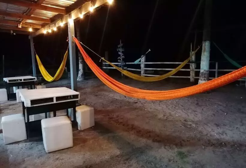 پانسیون Hostal Rudy S Beach