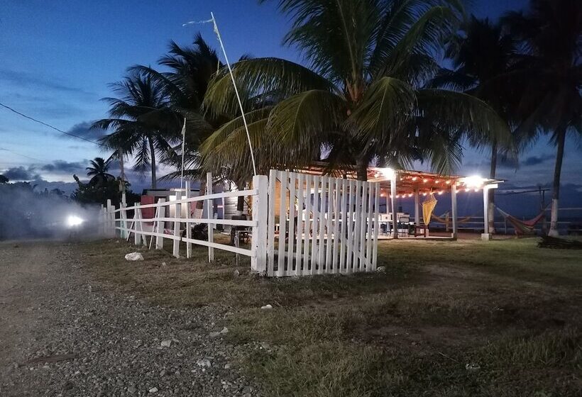 پانسیون Hostal Rudy S Beach