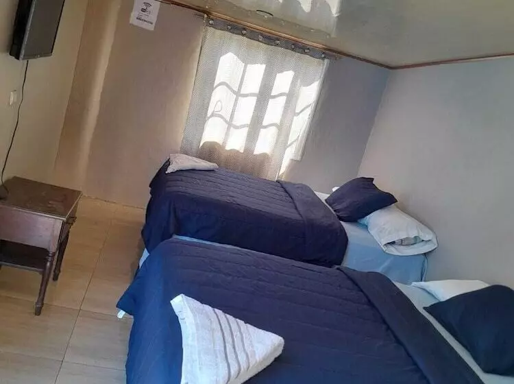 پانسیون Hostal Rudy S Beach