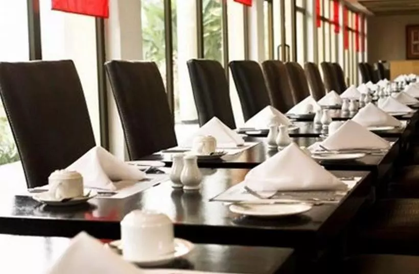 پانسیون Room In Lodge - Ibom Icon Hotel Golf Resort