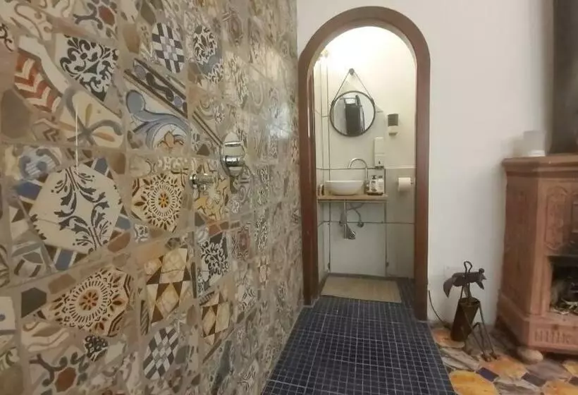 Majatalo Room In Villa Dimora Aganoor Business Suite