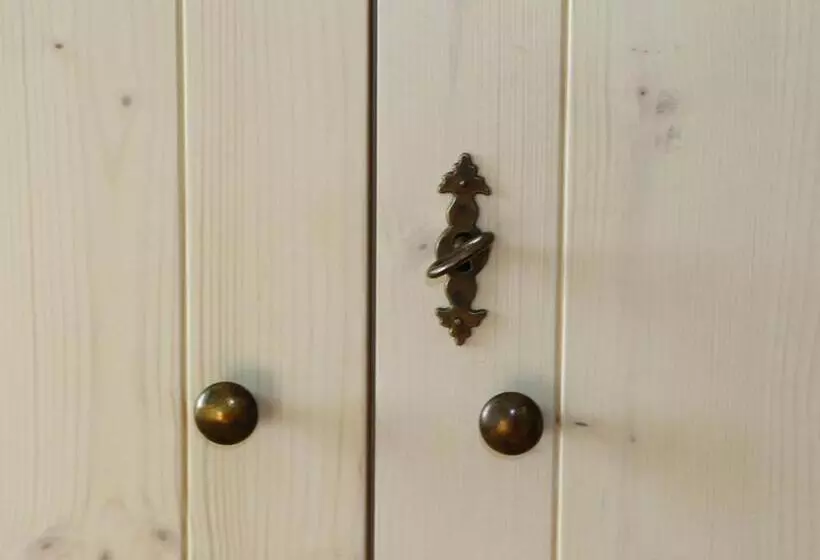 Student's Hostel Parma