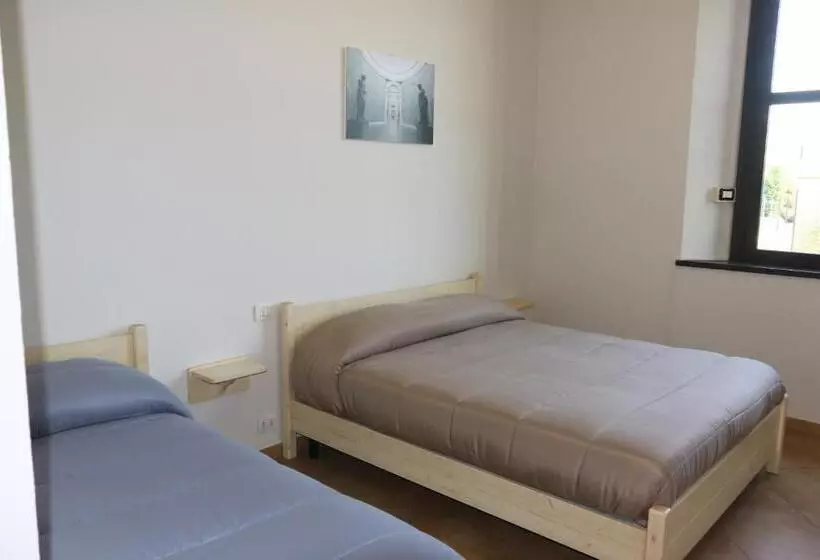 Student's Hostel Parma