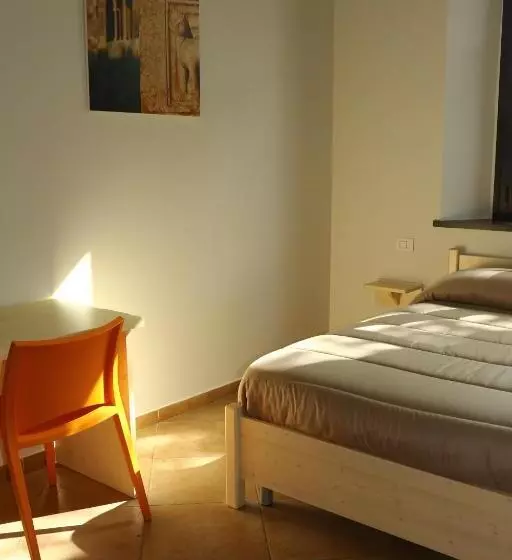 Student's Hostel Parma