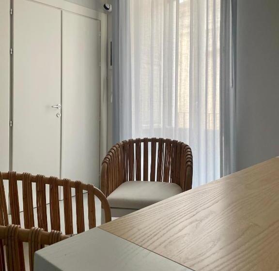 Nocleg ze śniadaniem Manzoniquattro