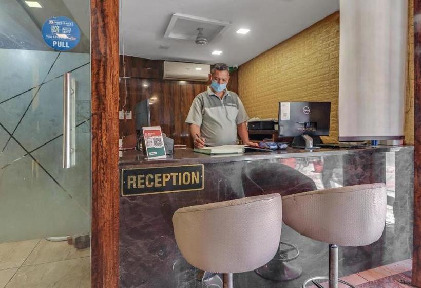 Capital O 80143 Hotel Foodiez