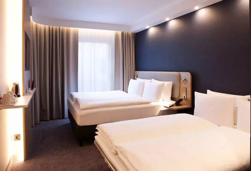 ホテル Holiday Inn Express Offenburg, An Ihg