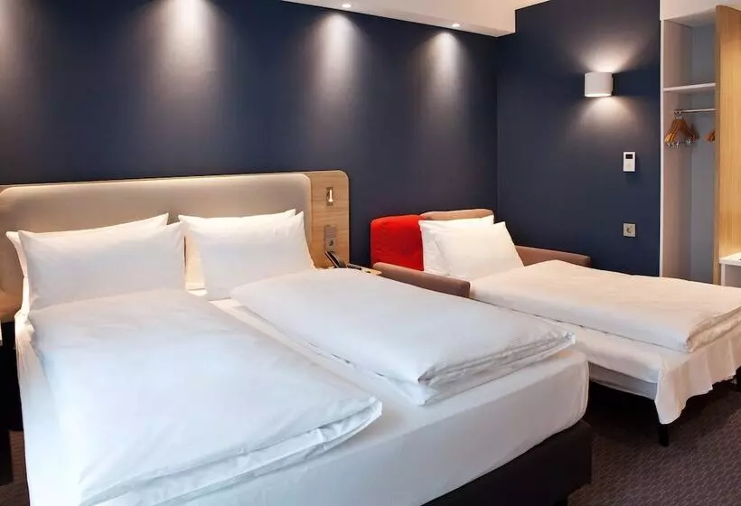ホテル Holiday Inn Express Offenburg, An Ihg