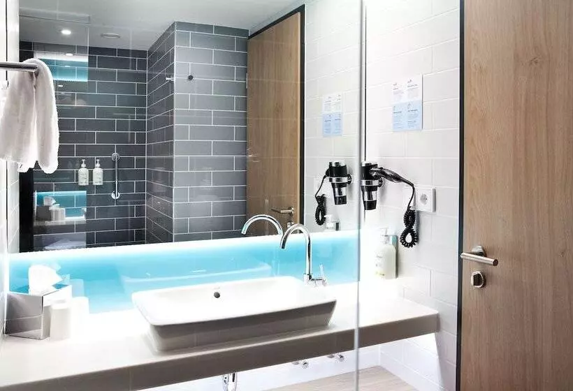 ホテル Holiday Inn Express Offenburg, An Ihg