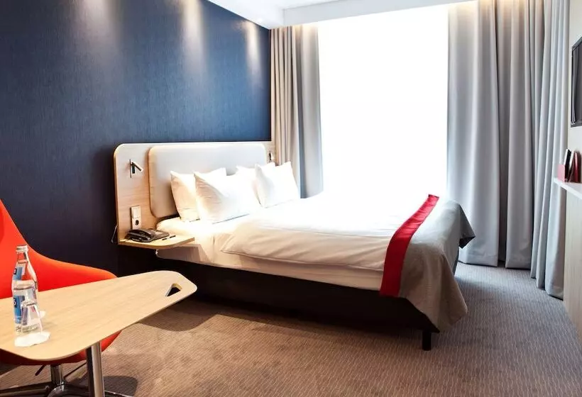 ホテル Holiday Inn Express Offenburg, An Ihg