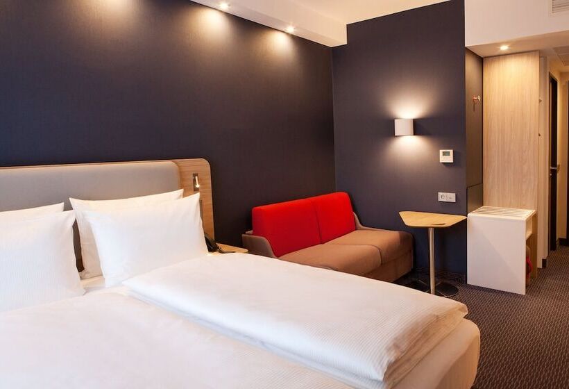 호텔 Holiday Inn Express   Offenburg, An Ihg