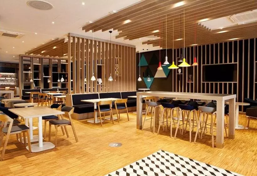 ホテル Holiday Inn Express Offenburg, An Ihg