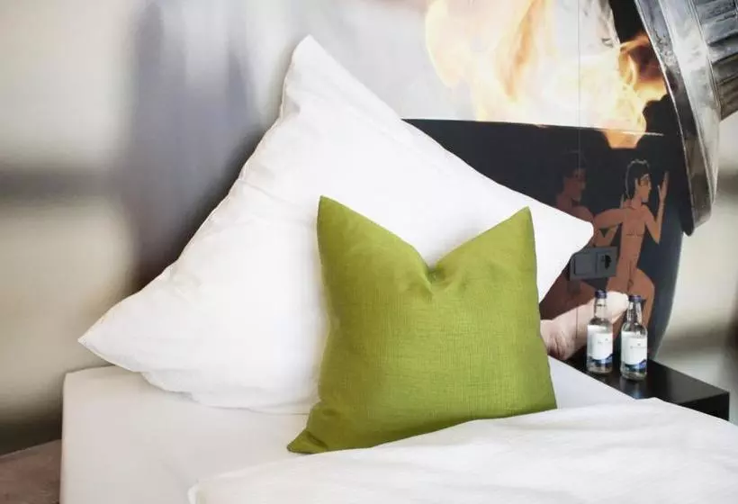 Kuf Hotel By Wmm Hotels